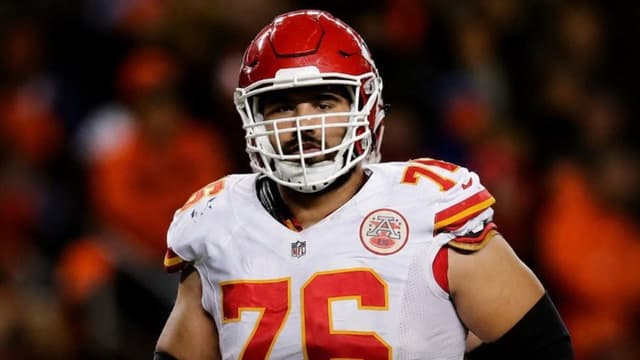 Super Bowl Champion Laurent Duvernay-Tardif Officially Becomes a Doctor