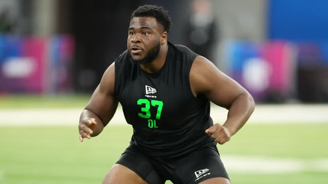 Texans Sign Fourth-Round Pick Febechi Nwaiwu, Complete Draft Class