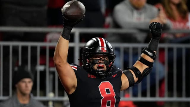 Cade Stover Raves About Texans' Deep Tight End Room