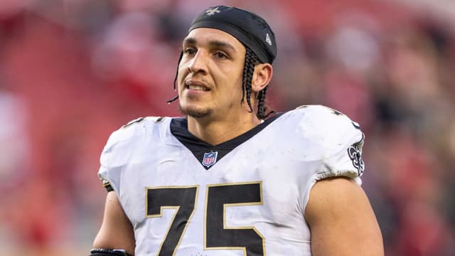 Three-Time Pro Bowler Andrus Peat Retires From NFL