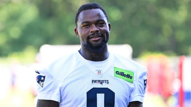 Patriots Trade Kayshon Boutte to Texans for Jaylen Reed