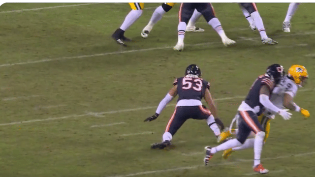 Bears LB T.J. Edwards Carted Off With Ankle Injury