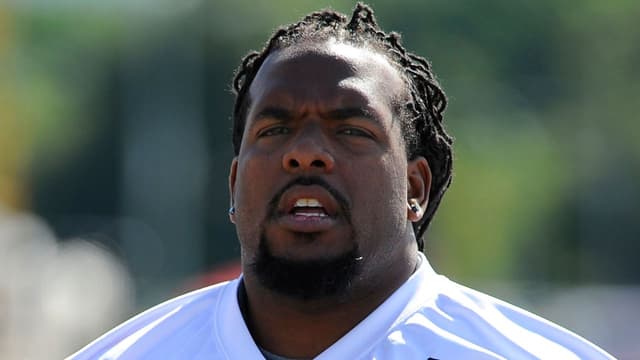 Former NFL Star Willie Colon Helps Raise Lupus Awareness Through Annual Golf Outing