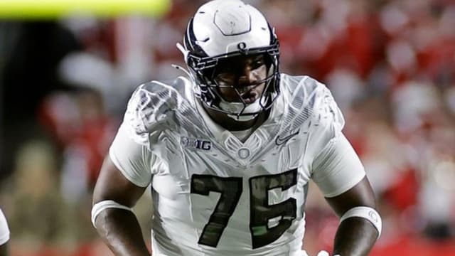 Isaiah World Visits Chargers as Teams Monitor ACL Recovery Progress