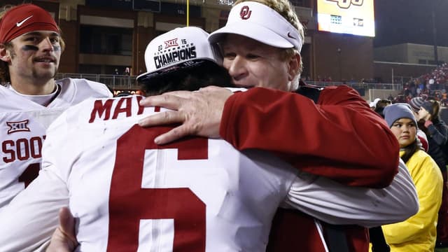 Ole Miss Brings Mike Stoops Onto Staff