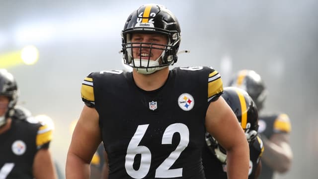 Ryan McCollum Stays With Pittsburgh Steelers on One-Year Contract