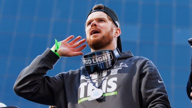 REPORT: Sam Darnold Could Command $50 Million-Plus on Next Seahawks Deal