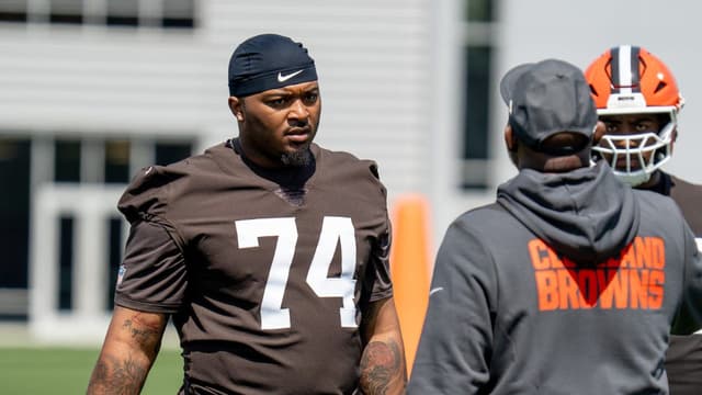 Elgton Jenkins Says He’s ‘Falling in Love’ With Cleveland