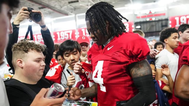 Jeremiah Smith Becomes First 99-Rated Player at EA College Football Launch