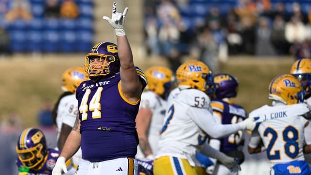 Pittsburgh Panthers’ Season Ends at 8 Wins After Military Bowl Loss to East Carolina