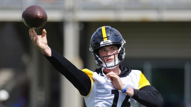 Drew Allar Reveals How Aaron Rodgers Is Mentoring Him in Pittsburgh