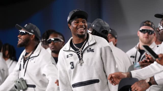 Seahawks Rookie Nick Emmanwori Injures Ankle at Super Bowl Practice