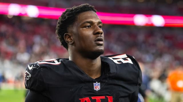 Falcons LB James Pearce Jr. Appears in Court From Jail Cell, Bond Set at $20,500