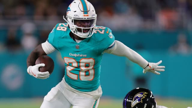 De’Von Achane Seeks Extension; Dolphins Reject Trade Talks