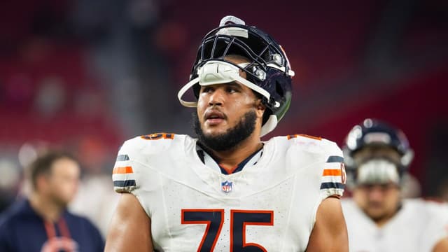 Detroit Lions Sign OL Larry Borom From Miami Dolphins