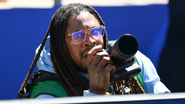 Marshawn Lynch Adds Photographer to Growing Resume