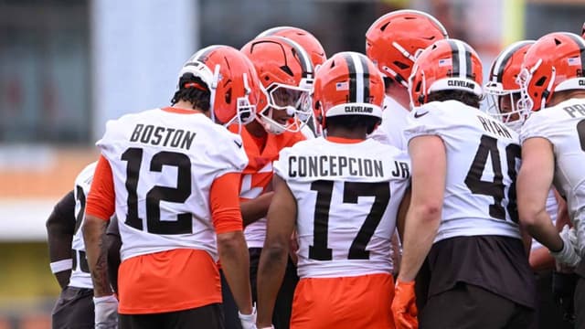Quincy Carrier Says Browns Should Be Judged on December, Not September