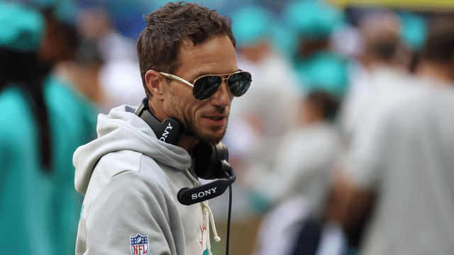Mike McDaniel Calls Dolphins’ Blowout Loss ‘Embarrassing’