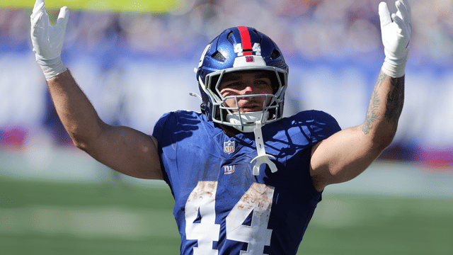 Cam Skattebo Stuns Fans With 50-Yard Throws During Giants Warmups