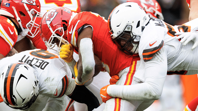 Chiefs’ Isiah Pacheco Week-to-Week With MCL Sprain