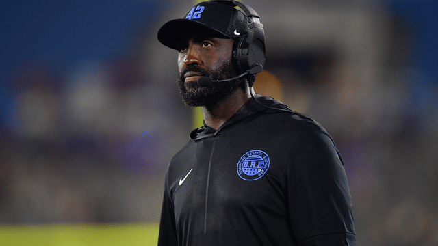UCLA Fires DeShaun Foster After 0-3 Start