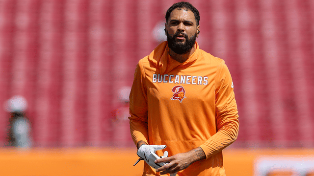 Bucs Suspect Low-Grade Hamstring Injury for Mike Evans