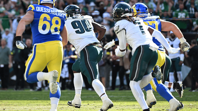Jordan Davis Hits 18.59 MPH on Blocked FG Return TD