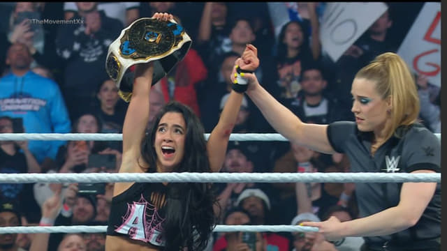 AJ Lee Ends 12-Year Title Drought With Intercontinental Gold