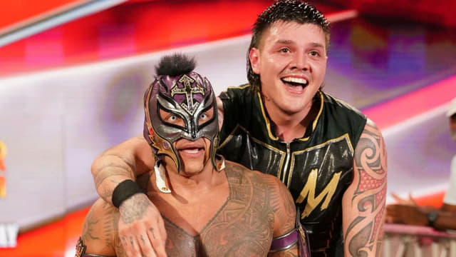 Dominik Mysterio Calls Rey His In-Ring ‘Cheat Sheet’ During Early WWE Run