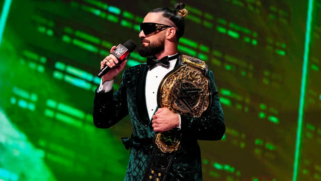 Seth Rollins Says Injury Recovery ‘On Track’ After Ditching Leg Brace