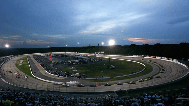 International Hot Rod Association Brings Memphis International Raceway Back to Life