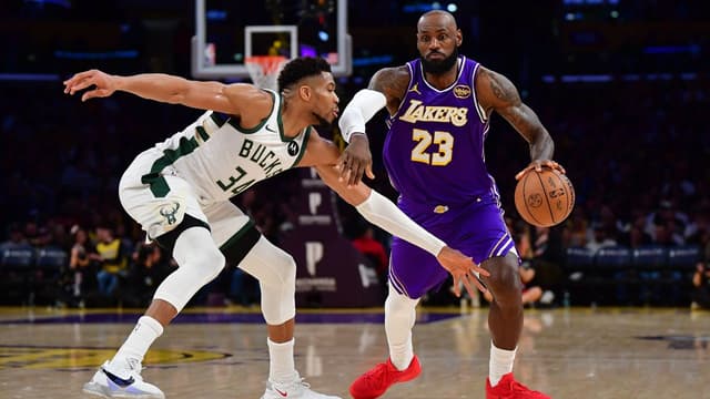 Giannis Wears LeBron's Jersey After Bucks Beat Lakers 105-101 in L.A.