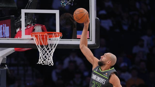 Timberwolves Snap Five-Game Skid With Blowout Win Over Shorthanded Warriors