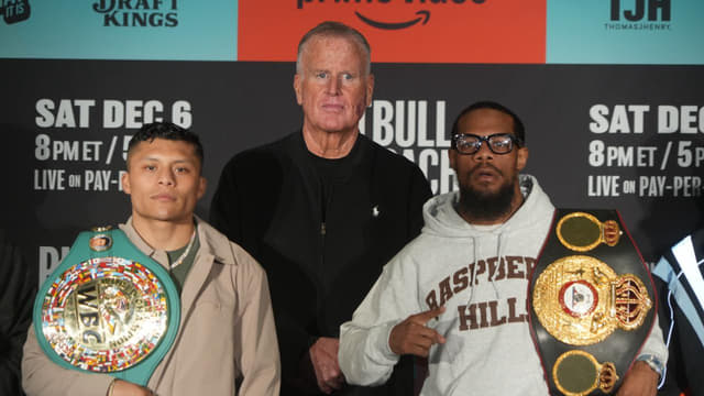 Lamont Roach Plans to Exploit Isaac Cruz’s Forward Style in San Antonio