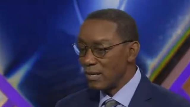 Isiah Thomas Argues Knicks Should Hang NBA Cup Banner