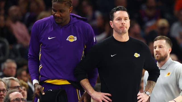 Fans Roast JJ Redick as “Uncomfortable” Saturday Practice Video Leaks