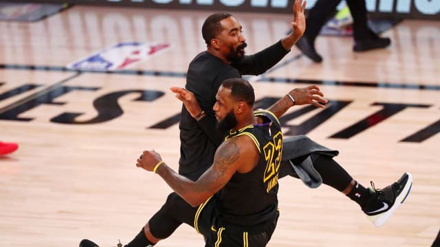 J.R. Smith: 2016 Cavs Would Smoke 2020 Lakers Because “Nobody Checking Kyrie”