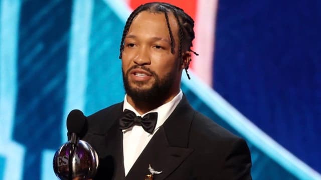 Jalen Brunson Sweeps ESPYs With Three-Award Haul