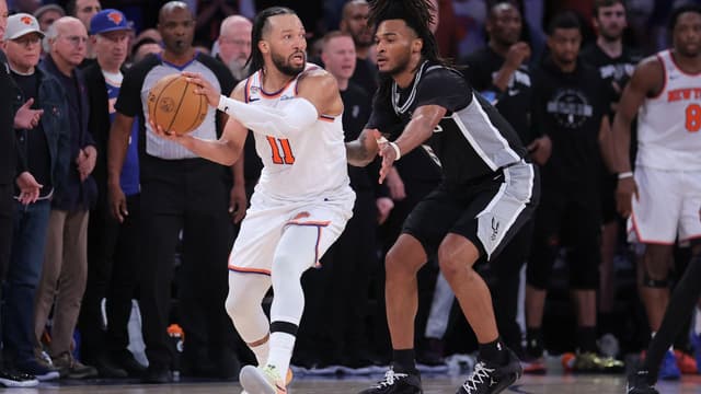 Knicks Beat Spurs in Finals Game 4 to Go Up 3–1