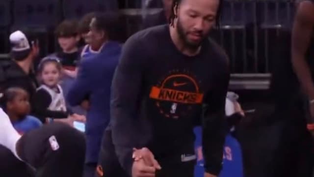 Tyrese Maxey Jokingly Eyes Jalen Brunson’s NBA Cup Prize Money Before Game vs. Knicks