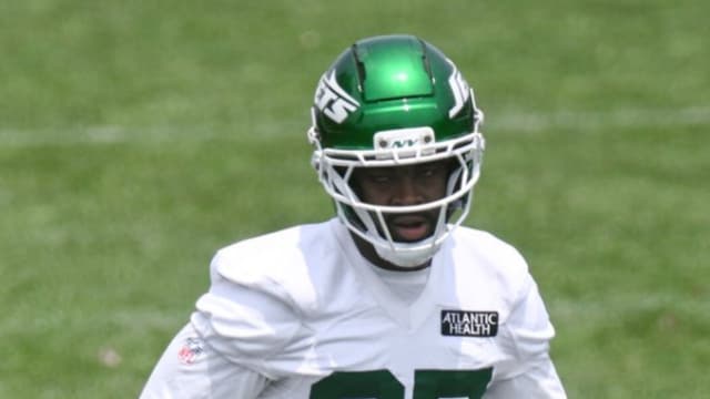 Qwan’tez Stiggers Recovering at Home After Entering Concussion Protocol