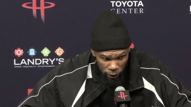 Kevin Durant Says Michael Jordan Is in a “World of His Own” After Passing Him in Scoring