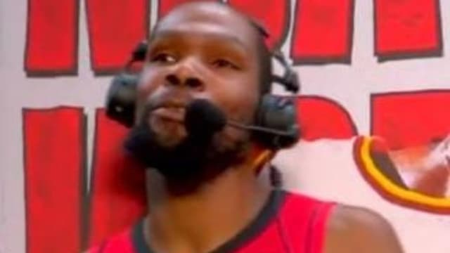 Kevin Durant Picks Whataburger Over In-N-Out as His Favorite Burger Spot