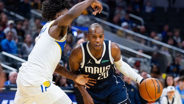 Mavs Leave Buyout Choice Open to Khris Middleton