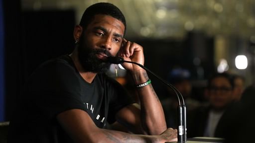 Kyrie Irving Rants Over New Haircut on Twitch