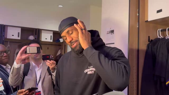 LeBron James Shuts Down Questions About His Lakers Future