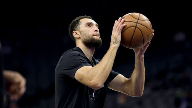 Bucks Showing Interest in Zach LaVine, Per Report