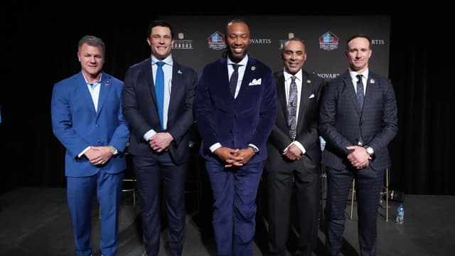 Luke Kuechly, Adam Vinatieri, Roger Craig, and Drew Brees Bag Hall of Fame Honors