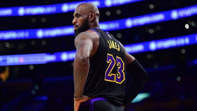 LeBron James Is Waiting For Lakers To Send Him An Offer