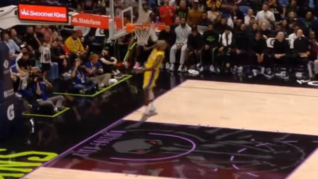 LeBron James Turns Back the Clock With Emphatic Windmill Dunk vs. Pelicans